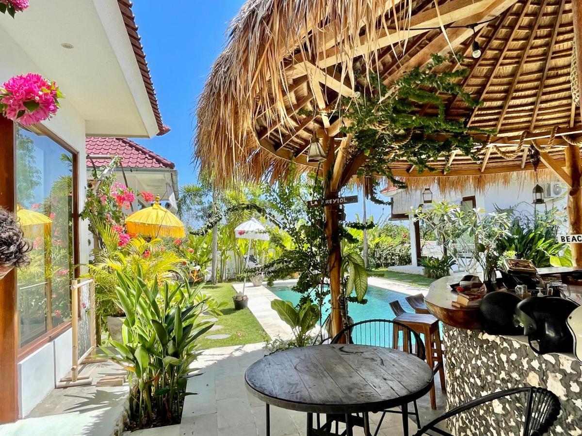 Bed and Breakfast La Kreyiol Uluwatu Esterno foto
