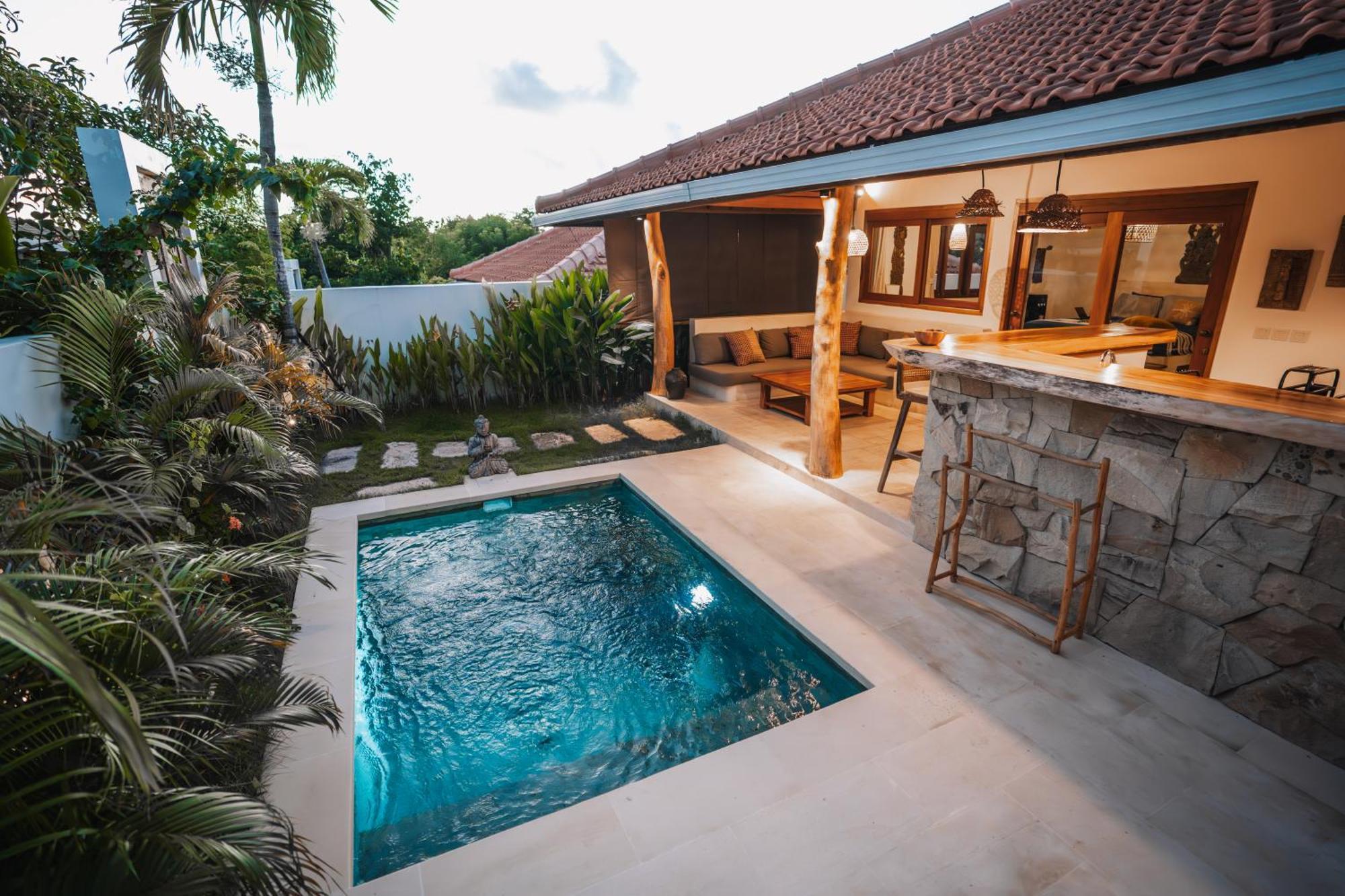 Bed and Breakfast La Kreyiol Uluwatu Esterno foto