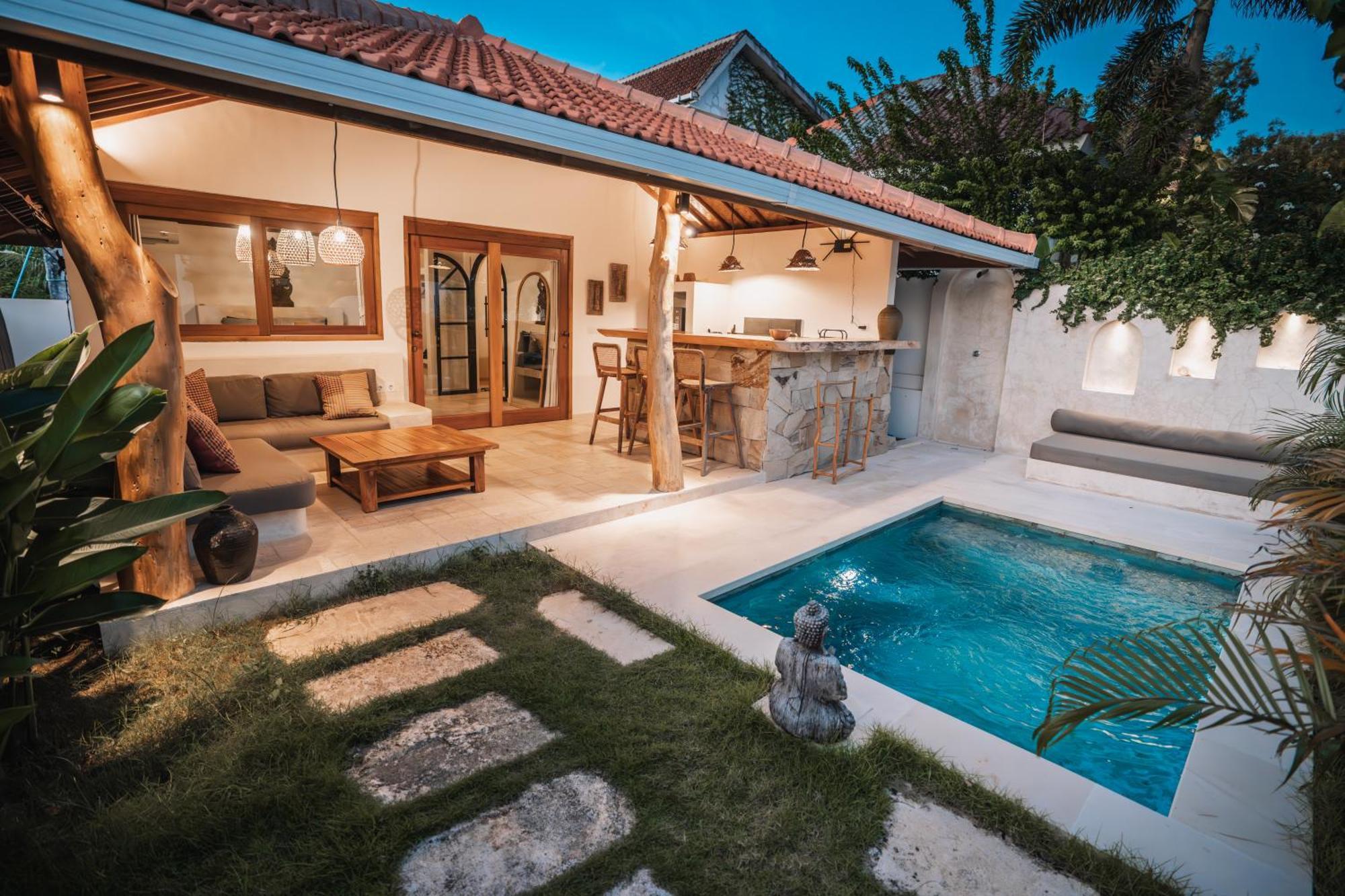 Bed and Breakfast La Kreyiol Uluwatu Esterno foto