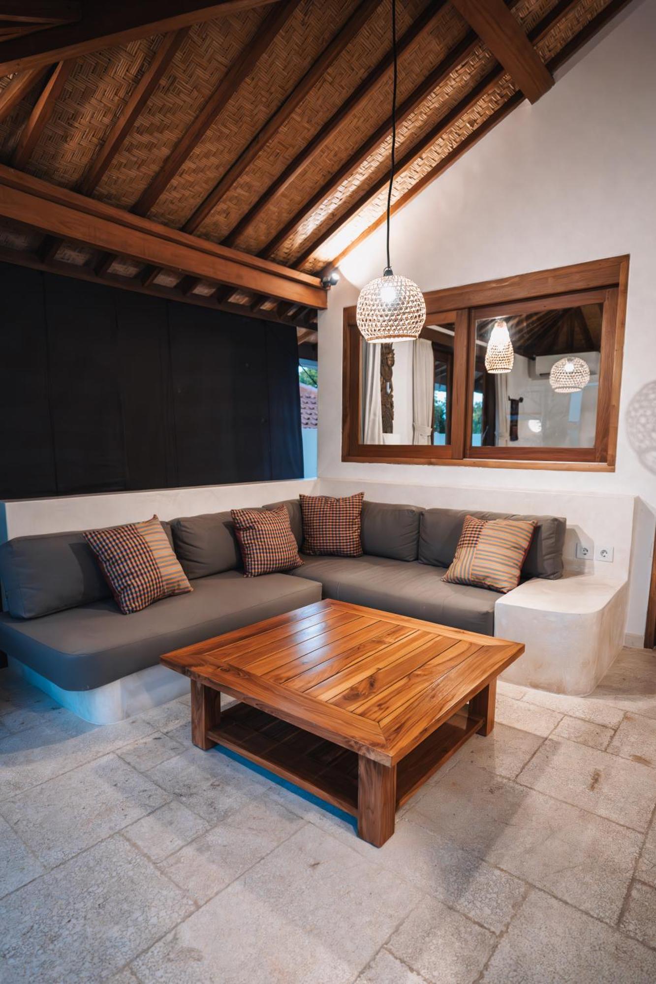 Bed and Breakfast La Kreyiol Uluwatu Esterno foto