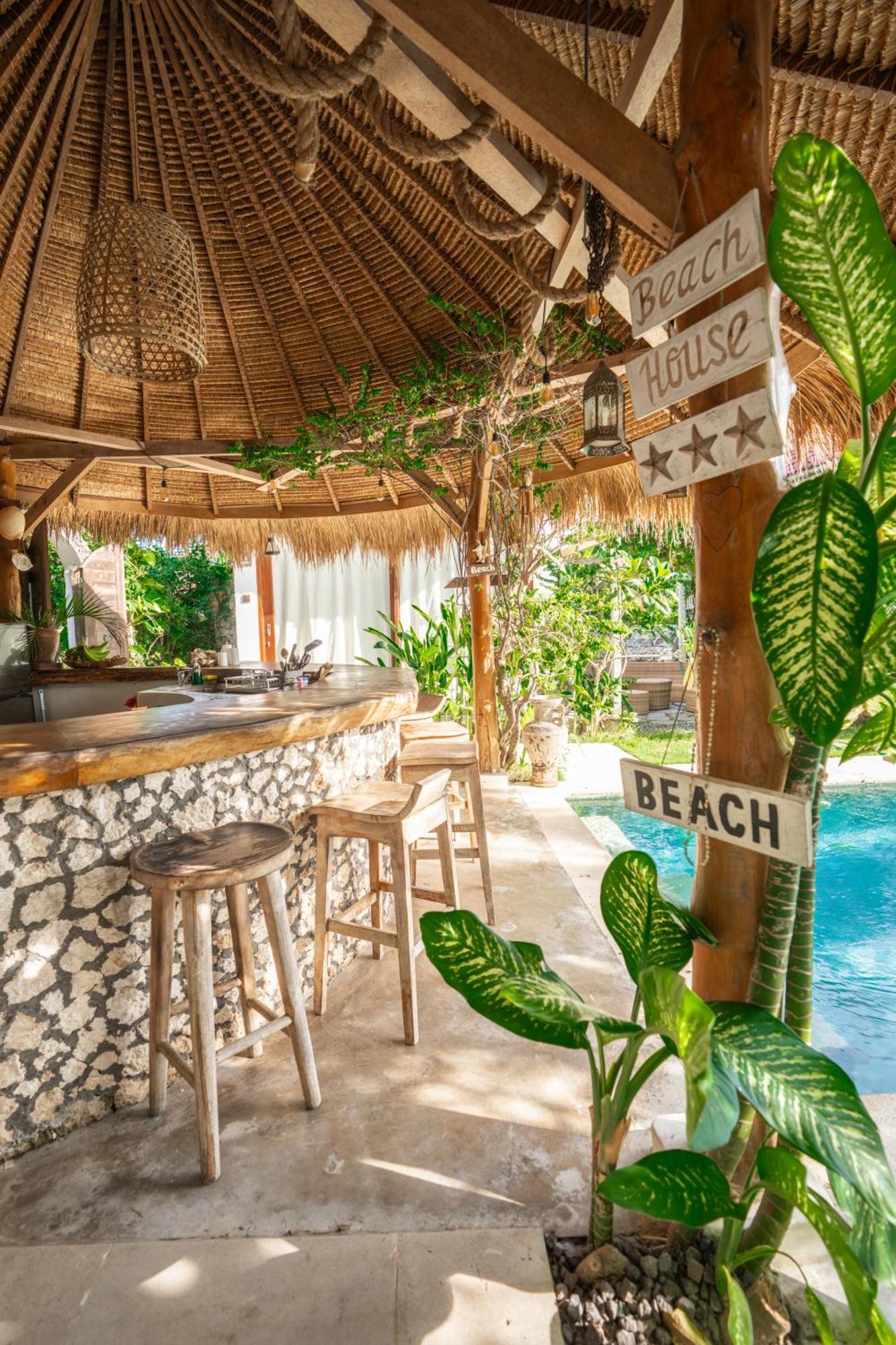 Bed and Breakfast La Kreyiol Uluwatu Esterno foto